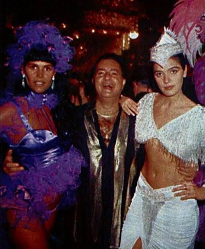 Humberto Saade recebendo convidados no Baile do Champagne